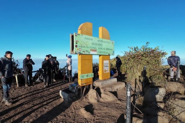 Puncak Kenteng Songo yang Selalu Menjadi Tujuan Utama