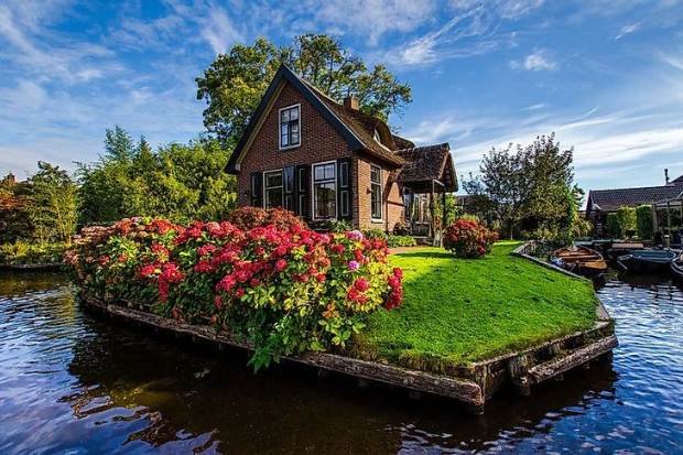 Rumah Tradisional dan Kehidupan Warga Giethoorn