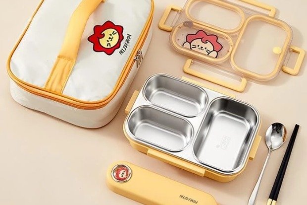 Strategi Penjualan dan Distribusi