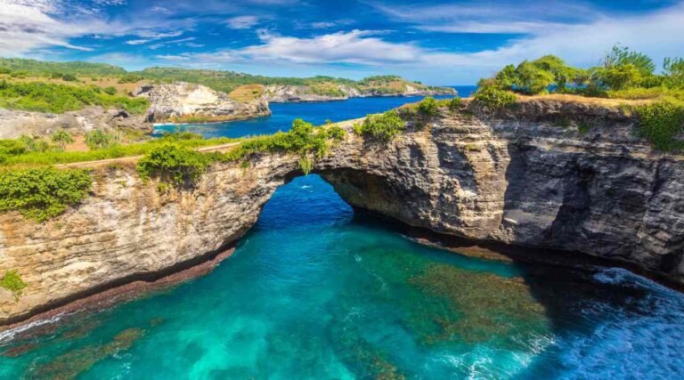 Broken Beach Nusa Penida dan Pesona Alamnya