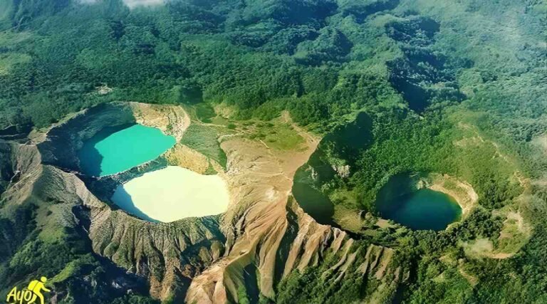 Danau Kelimutu, Pesona Tiga Warna Flores